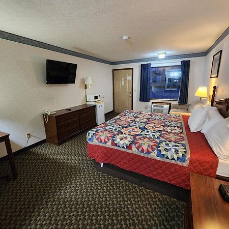 Americas Inn Бардстаун Экстерьер фото