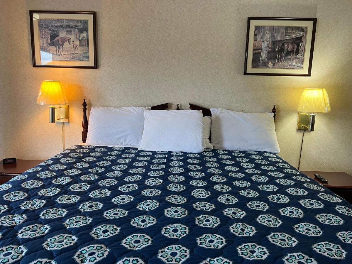 Americas Inn Бардстаун Экстерьер фото