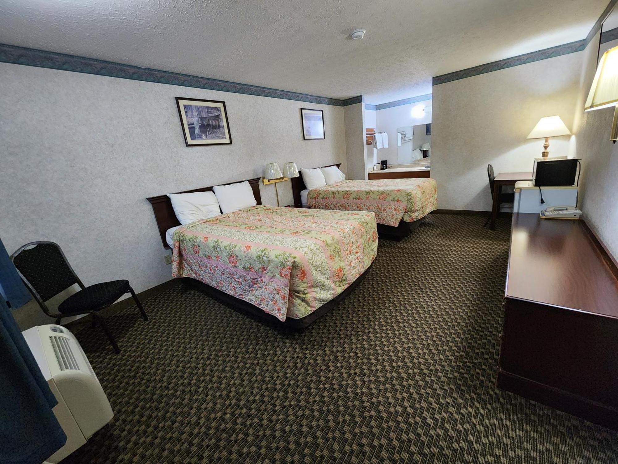 Americas Inn Бардстаун Экстерьер фото